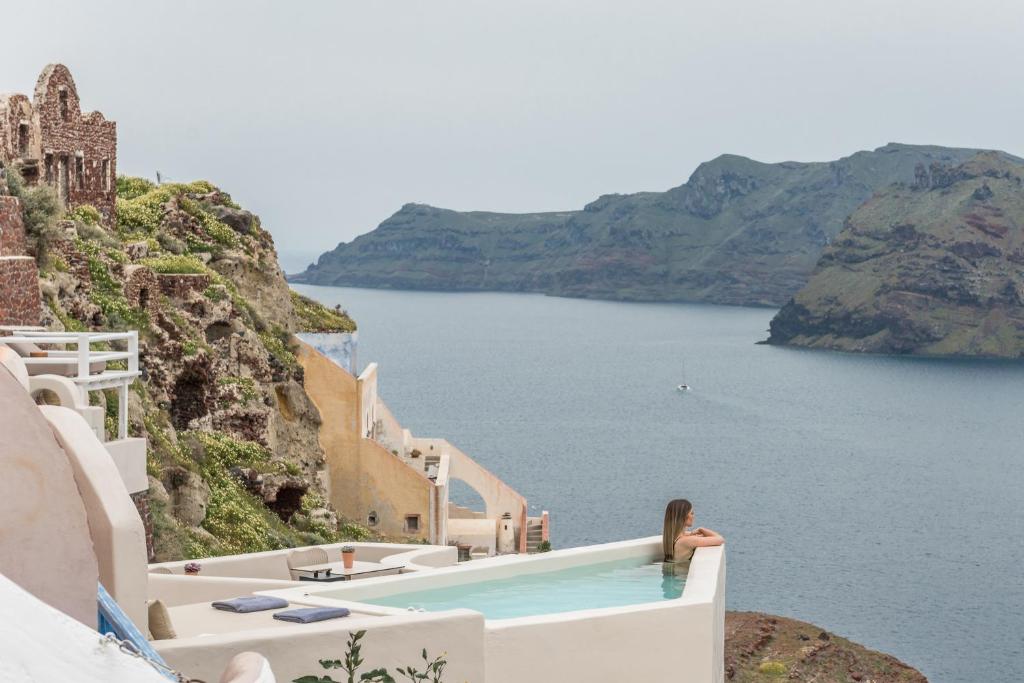 Art Maisons Oia Castle, Oia – Updated 2024 Prices