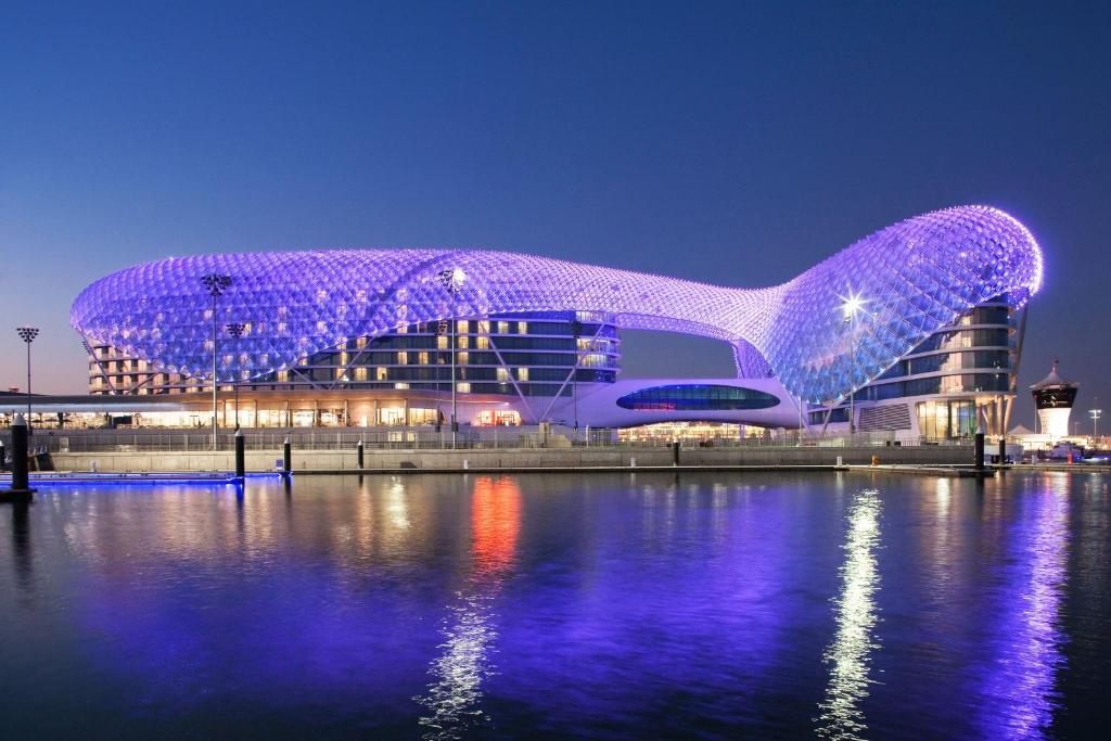 W Abu Dhabi - Yas Island, Abu Dhabi – Updated 2024 Prices