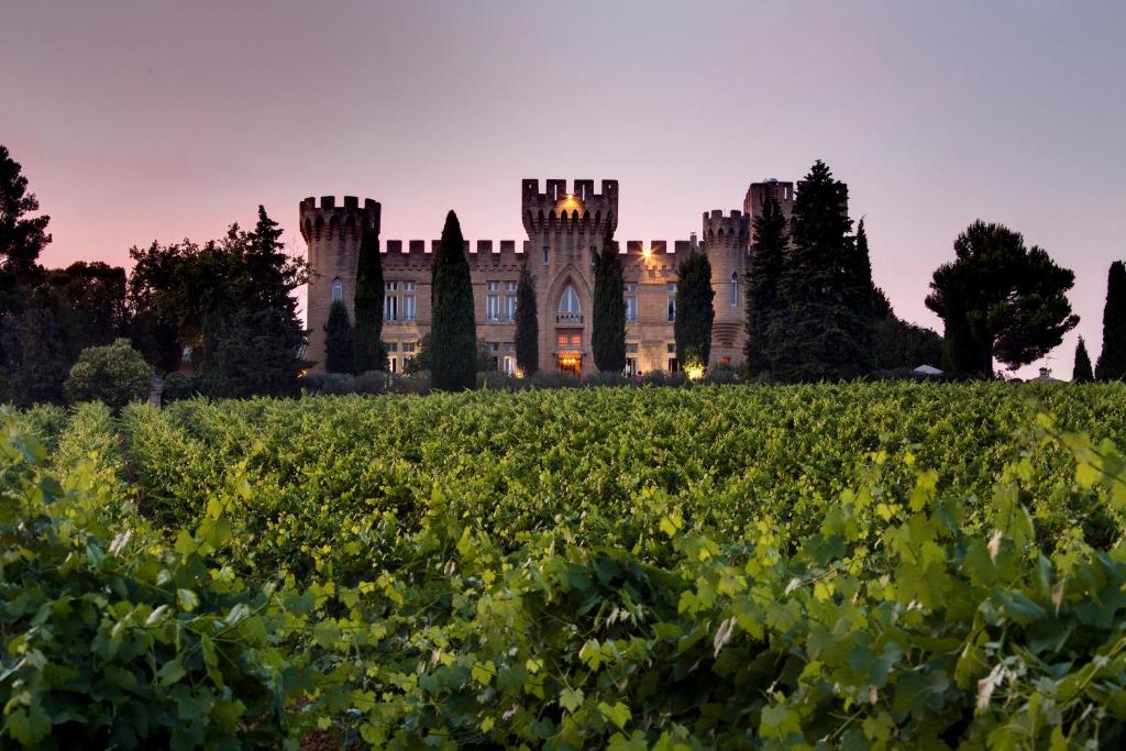 Hostellerie du Château des Fines Roches, Châteauneuf-du-Pape (updated  prices 2024)