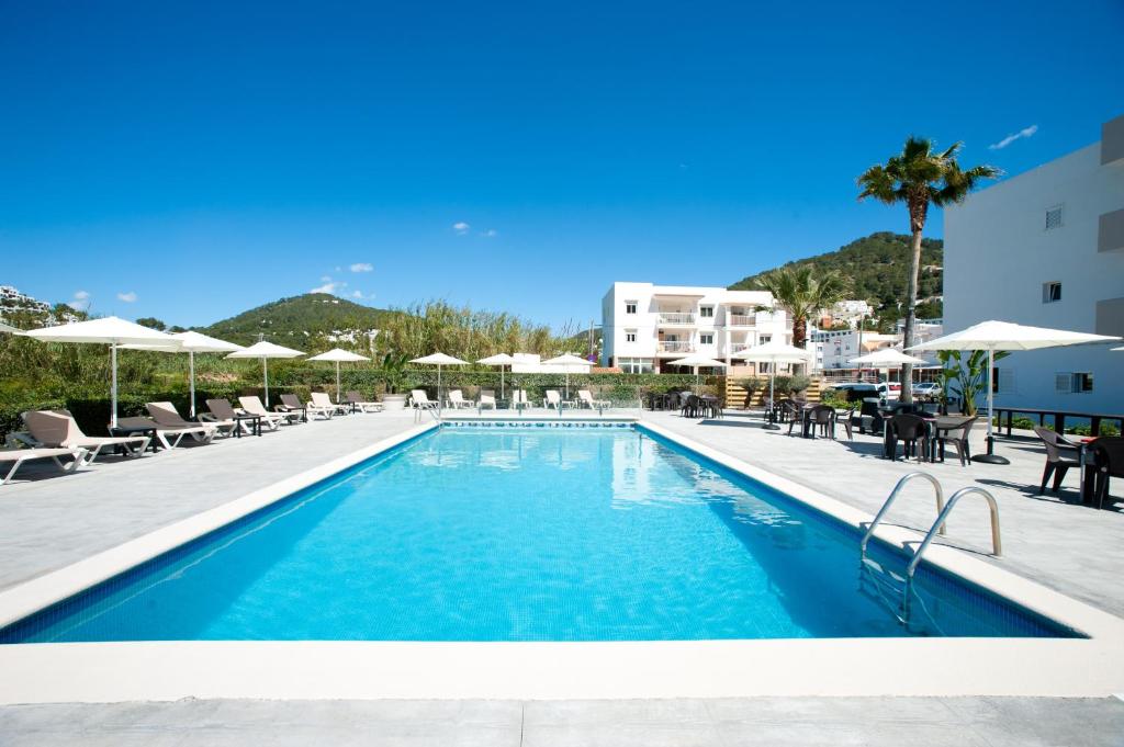 Apartamentos Ses Veles, Cala Llonga – Updated 2024 Prices