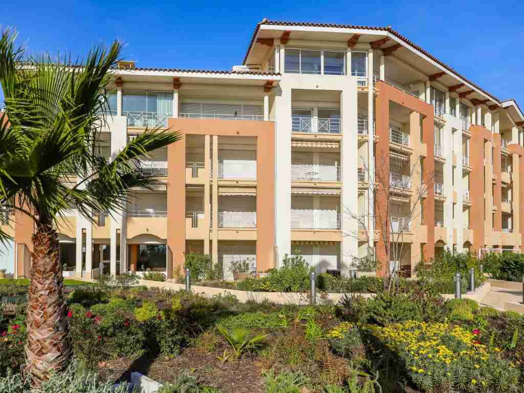 Apartment Cap Hermes In Frejus