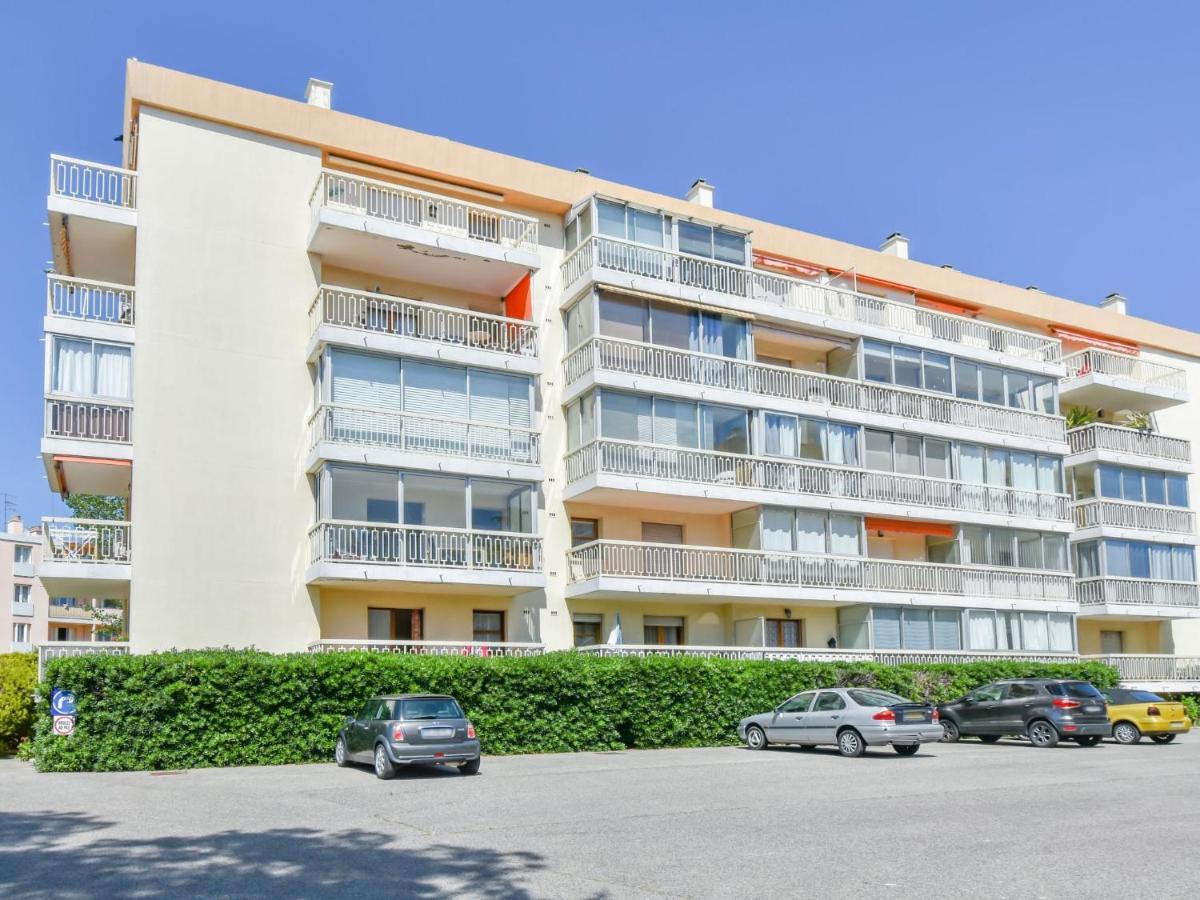 Apartment Le Petit Parc in Frejus