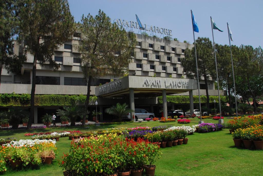 Avari Hotel