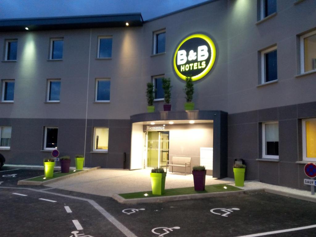 B&B; Hotel Clermont-Ferrand Nord Riom