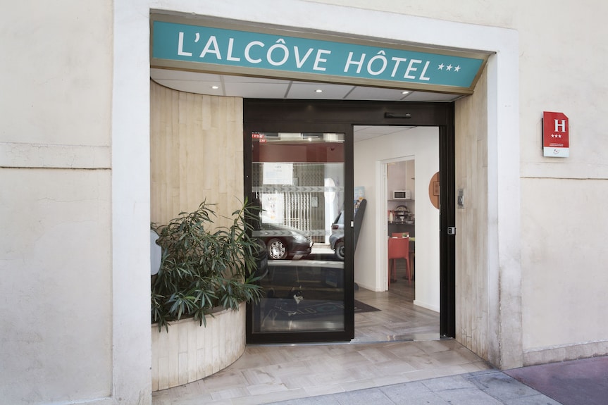 L'Alcôve Hôtel, Nice: Hotel Reviews, Rooms & Prices | Hotels.com