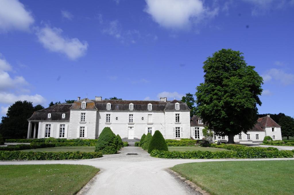 Chateau de Villemorien in Les Riceys