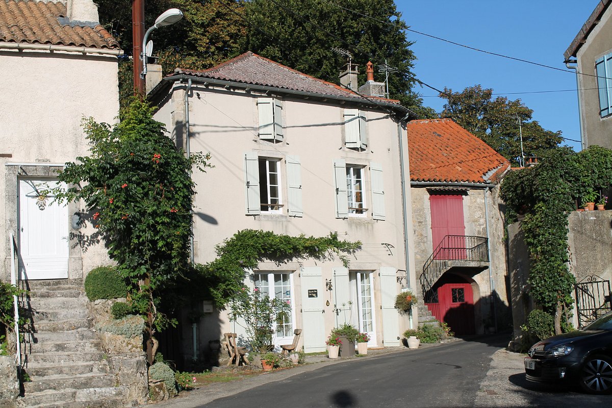 COTE LARZAC - L'Hospitalet-du-Larzac Guest house Reviews