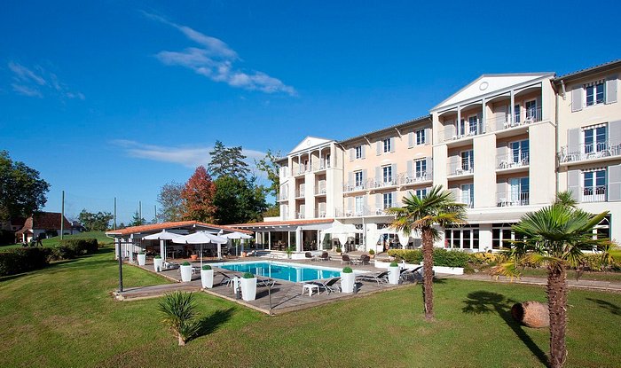 BRITHOTEL DU GOLF LE LODGE $127 ($̶1̶6̶5̶) - Prices & Hotel Reviews -  France/Bearn - Salies-de-Bearn