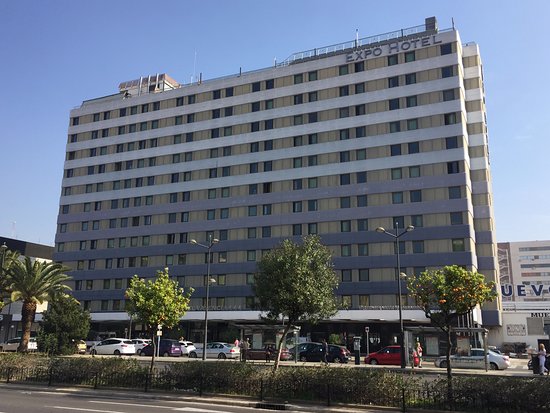 Fachada principal. - Picture of Expo Hotel Valencia - Tripadvisor