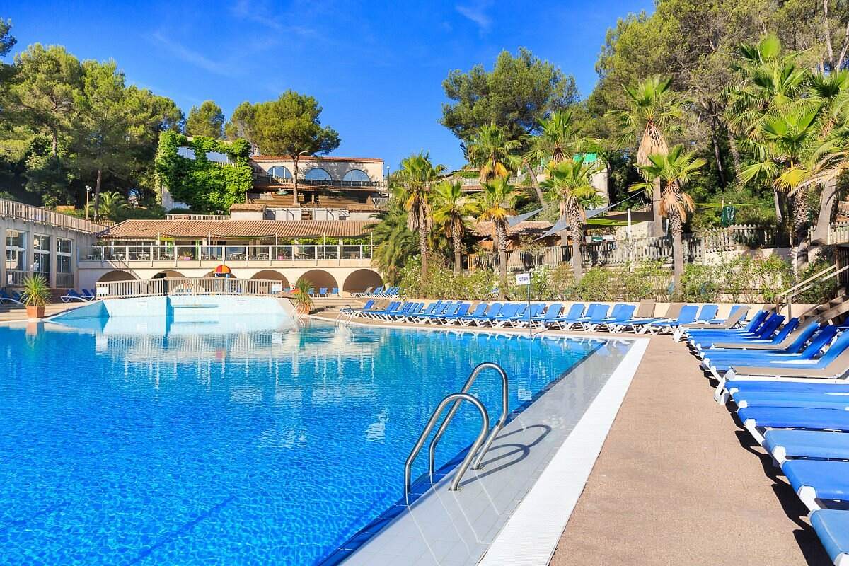 Family Hotels In Frejus