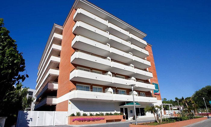 Apartamentos Les Dalies Parking: Pictures & Reviews - Tripadvisor