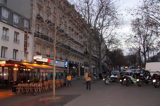 Hotel Marmotel Etoile, view to Arc de Triomph - Picture of Marmotel Etoile,  Paris - Tripadvisor