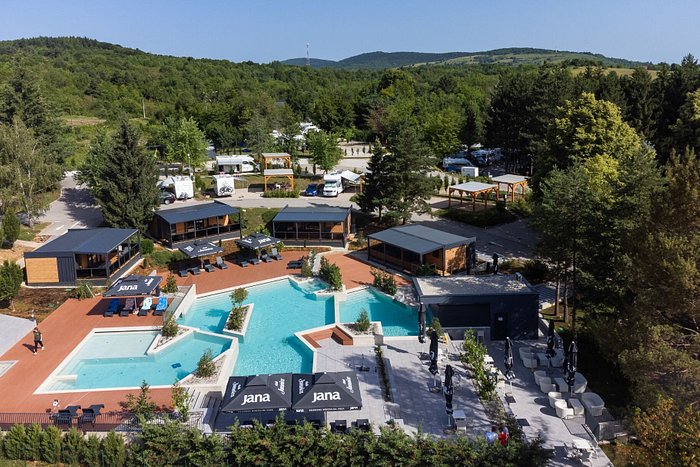 Plitvice Holiday Resort Pool: Pictures & Reviews - Tripadvisor