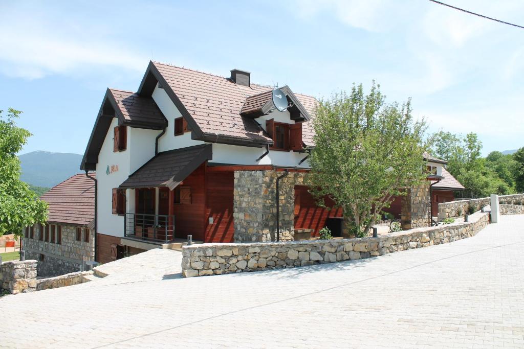 Plitvice Village in Korenica