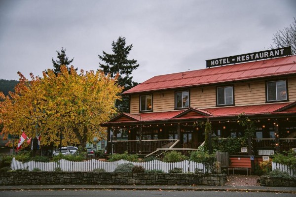 Salt Spring Inn, Ganges