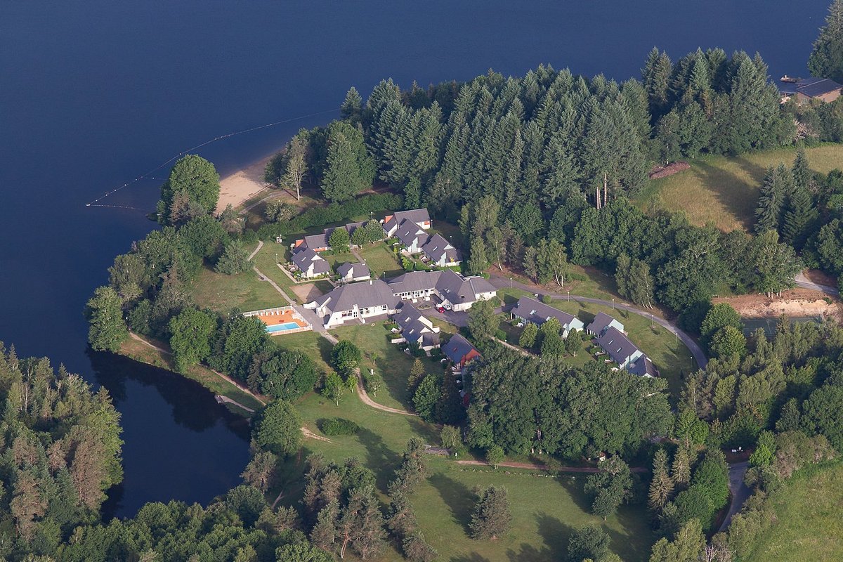 Vue aérienne du village de vacances